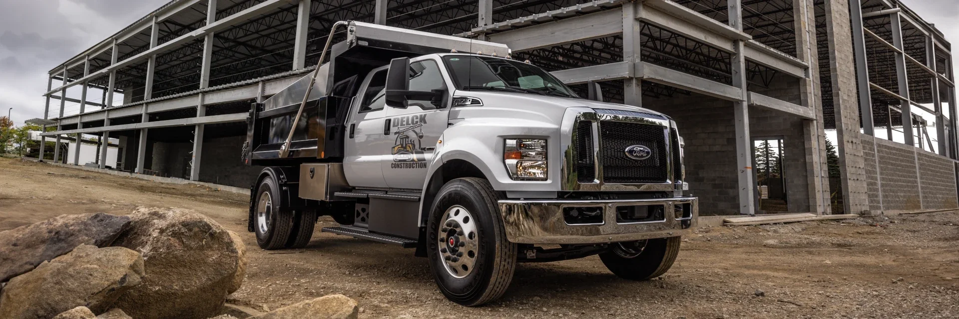 Ford Super Duty off road in dirt.