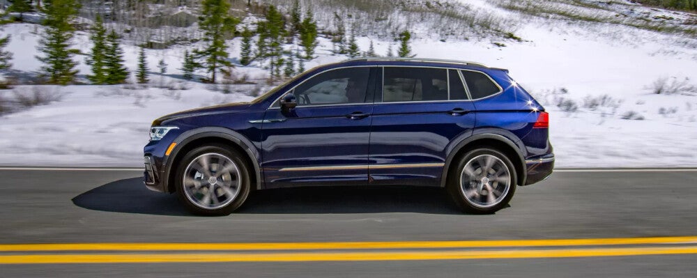 2024 Volkswagen Tiguan Driving