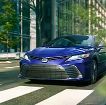 Model Features of the 2022 Toyota Camry at Bennett Toyota of Lebanon | Close up of Camry's front