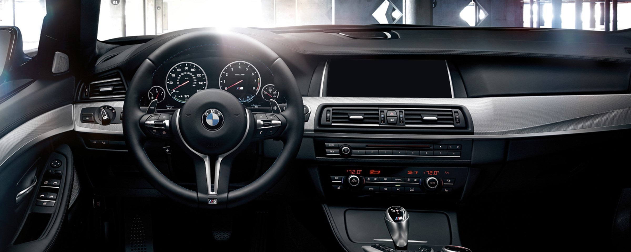 MSeries_Interior