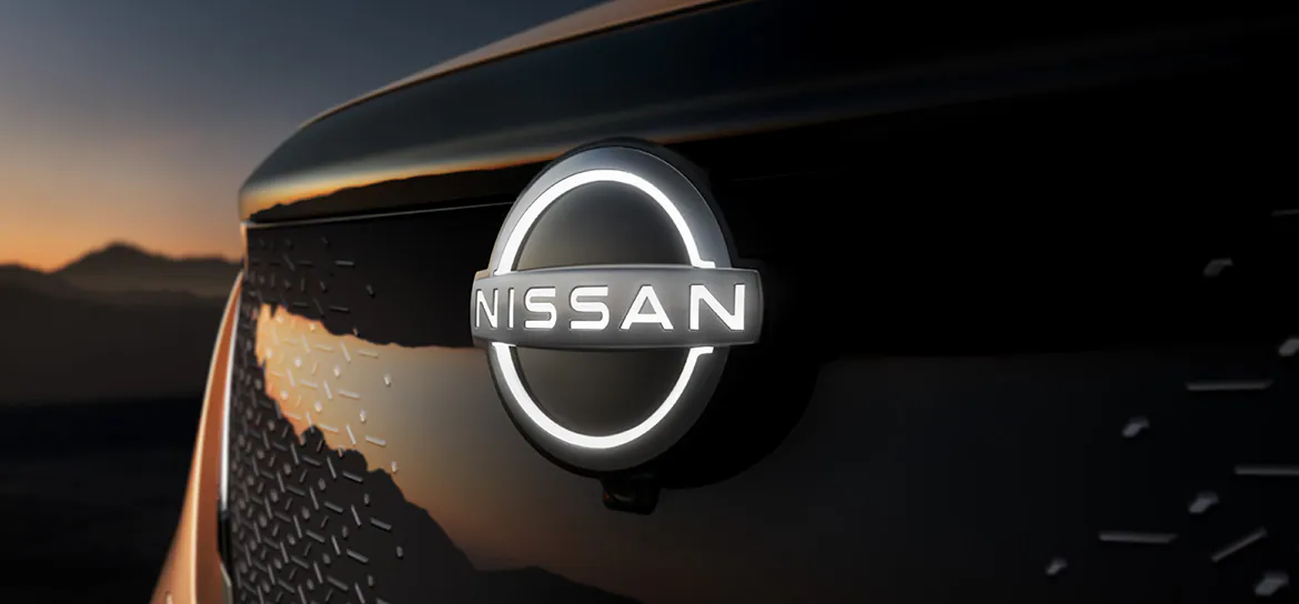 2024-nissan-ariya-illuminated-badge