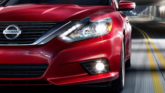 2017-Nissan-Altima-Fog-Light
