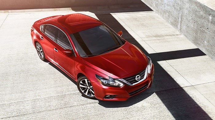 2017-Nissan-Altima