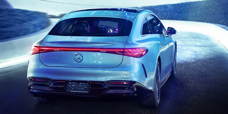 2022 Mercedes-Benz EQS Sedan performance