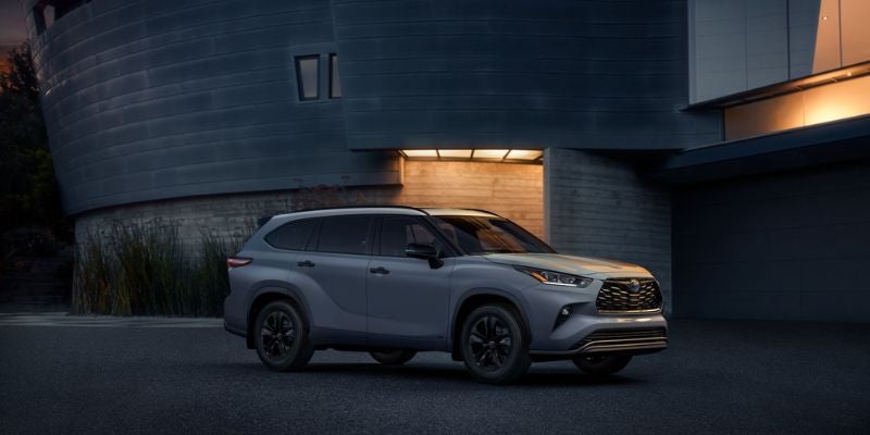  2024 Toyota Highlander Hybrid performance