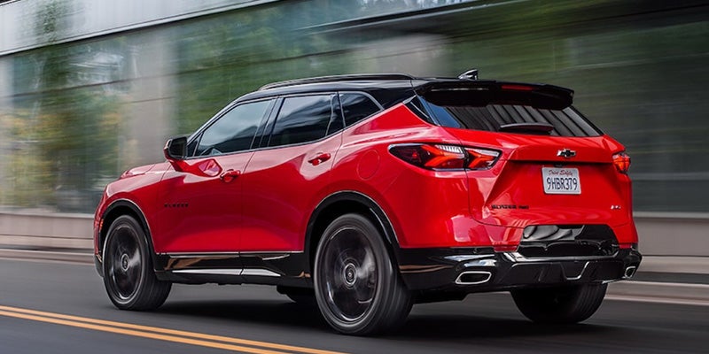 2022-chevrolet-blazer_landing-7
