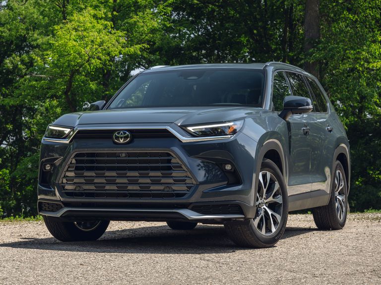 Test drive your 2024 Toyota Grand Highlander at Wyatt Johnson Toyota near Nashville today.