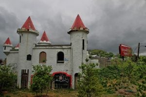 Weird Roadside Attractions in Maryland