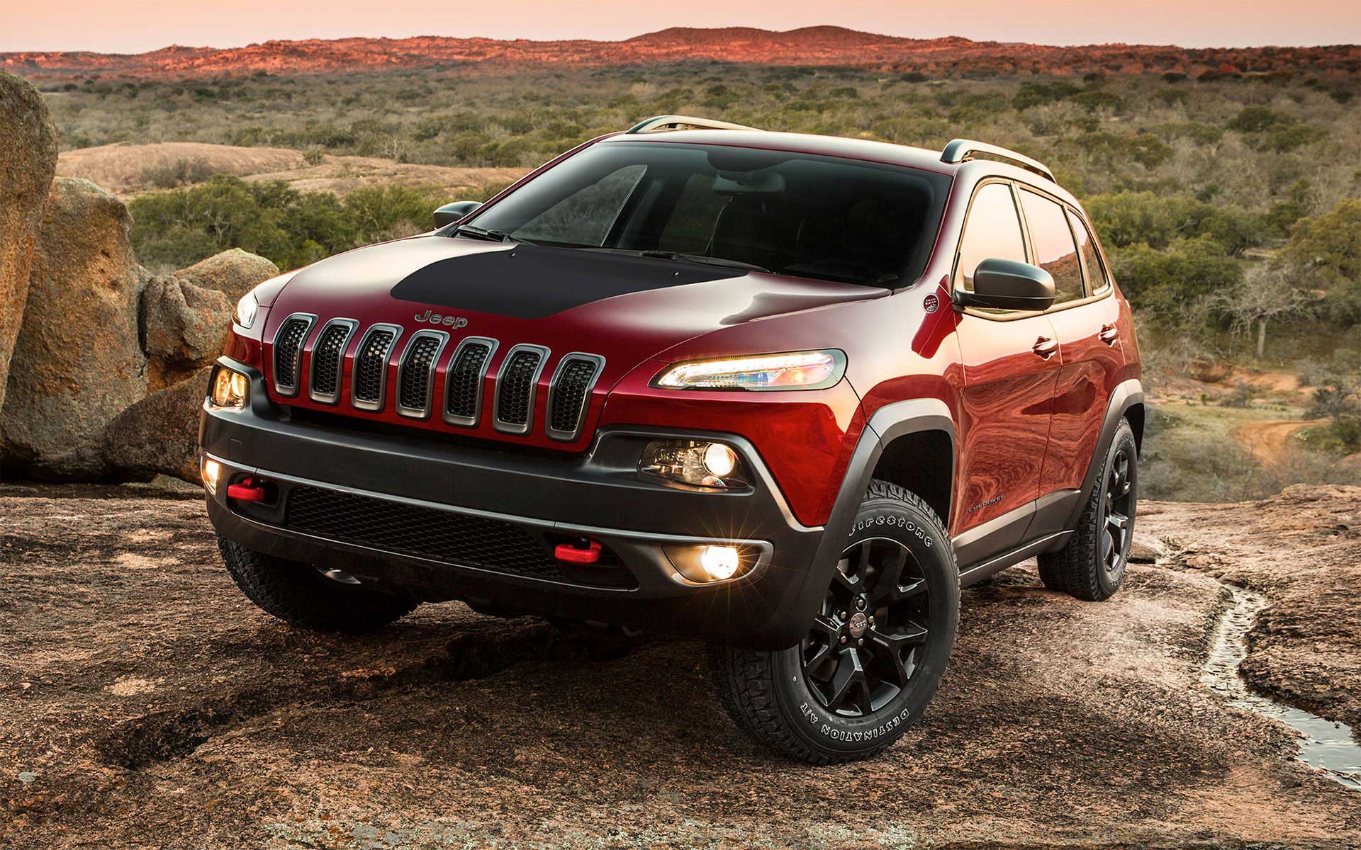 Rouen Chrysler Dodge Jeep Ram showroom