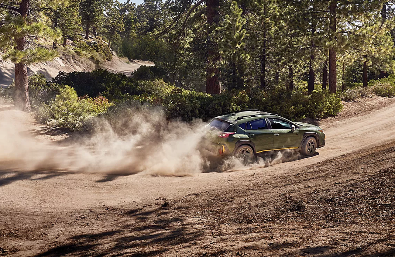 Powerful 2.5-liter Direct-Injection SUBARU BOXER Engine with up to 182 Horsepower