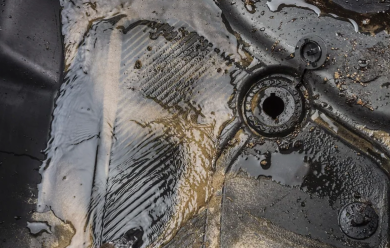 Rubberized Floor Mats with Drain Plugs