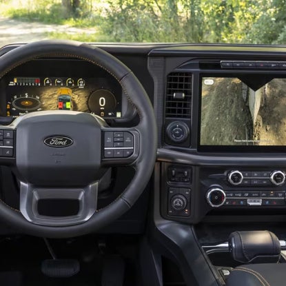 Digital Cluster and Center Stack
