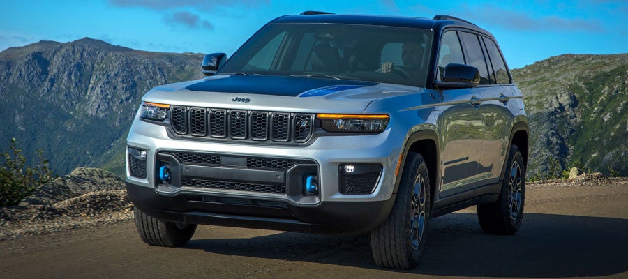 2022 Jeep Grand Cherokee 4xe Review, Specs & Features