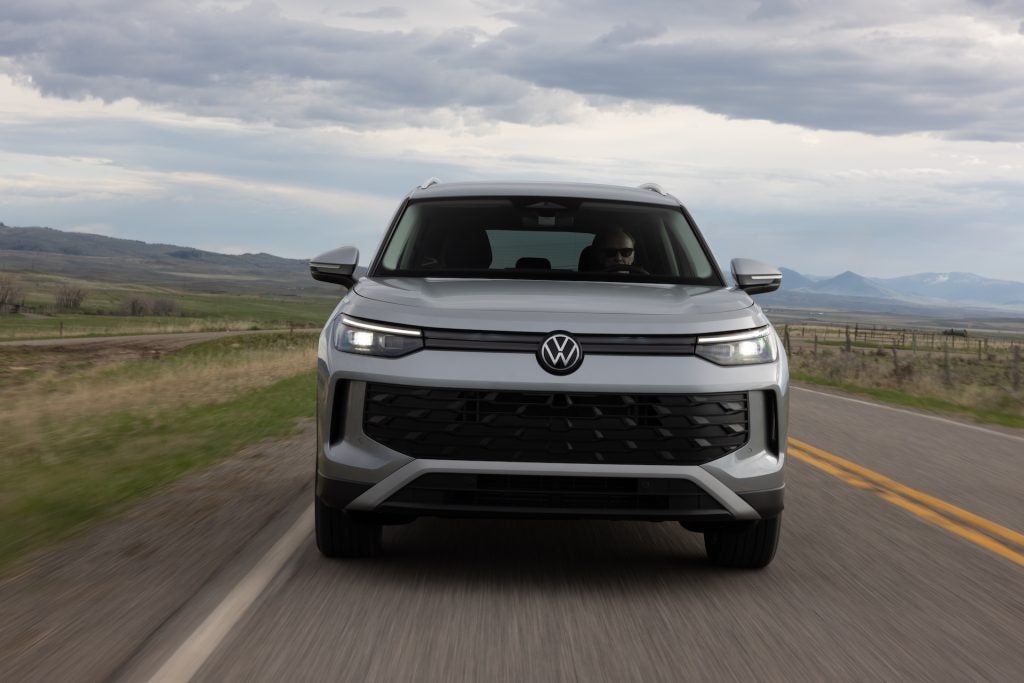 2025 Volkswagen Tiguan Front View