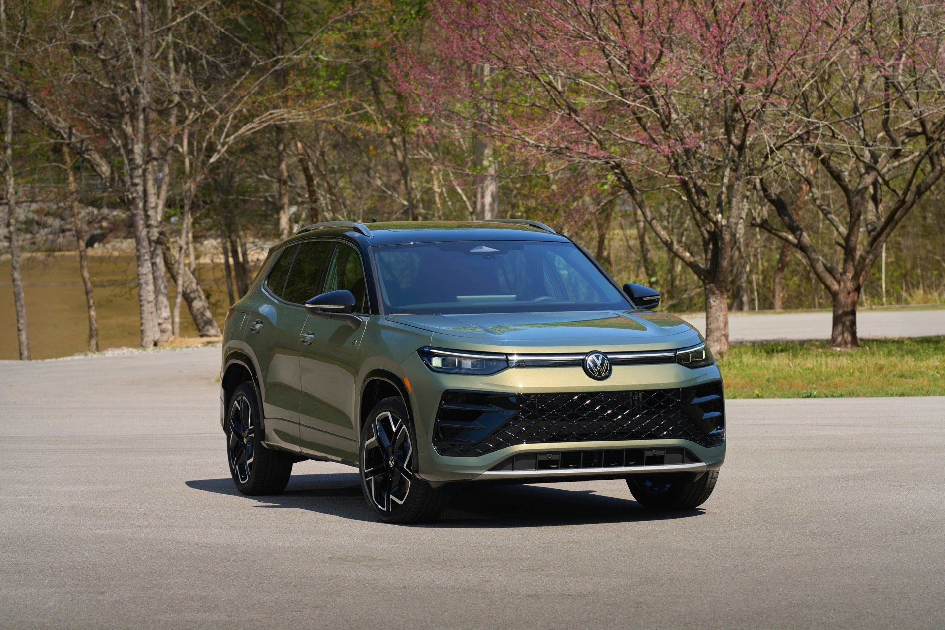 2026 VW Tiguan Front View