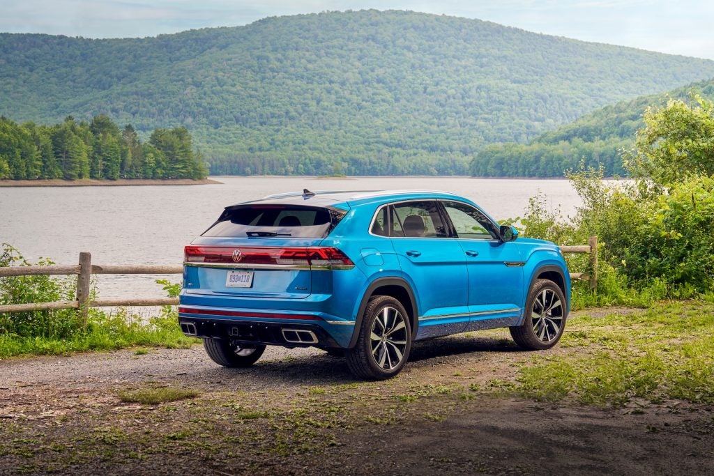 Rear View of the Atlas Cross Sport