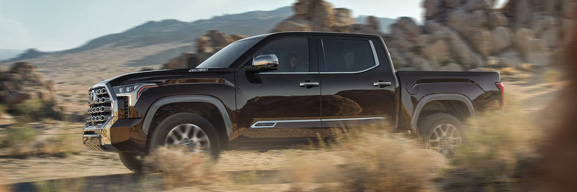 2025 Toyota Tundra vs. 2025 Chevy Silverado 1500