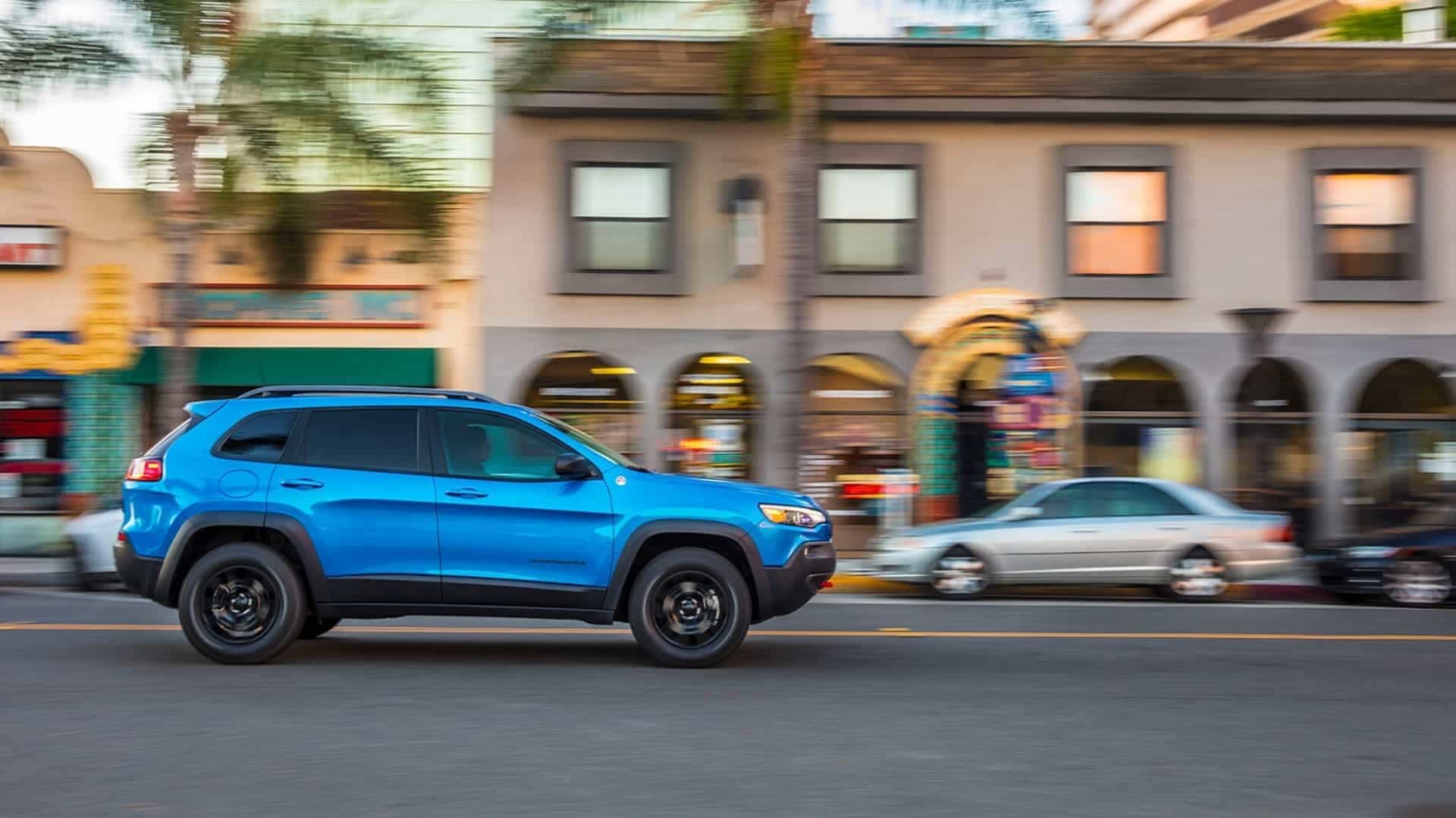 Lease a 2020 Jeep Cherokee near Junction City KS