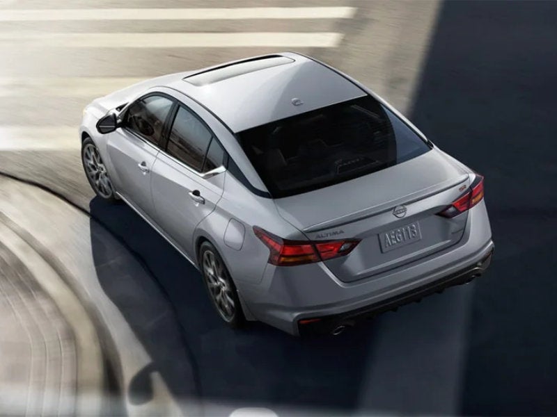 Experience Top-notch Safety and Connectivity with the 2025 Nissan Altima near Junction City, KS