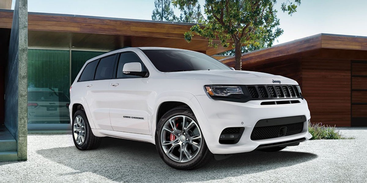 Research trim levels on a 2020 Jeep Grand Cherokee near Junction City KS