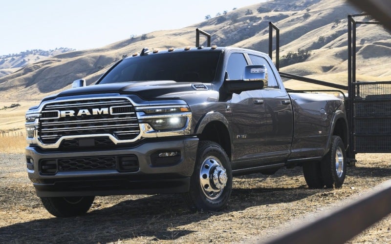 What’s the Best Way to Configure a 2026 Ram 3500 for Fifth-Wheel Towing near Hutchinson, KS?