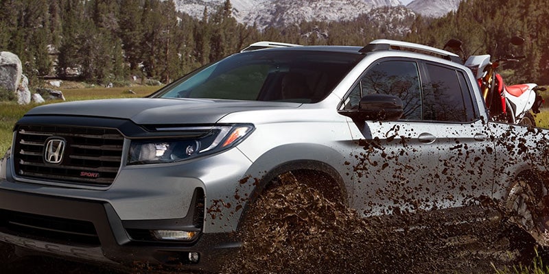 2022-honda-ridgeline_landing-6