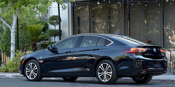 2020 Buick Regal Sportback technology