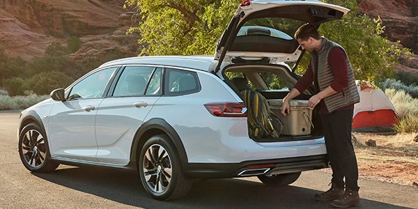 2020 Buick Regal TourX technology