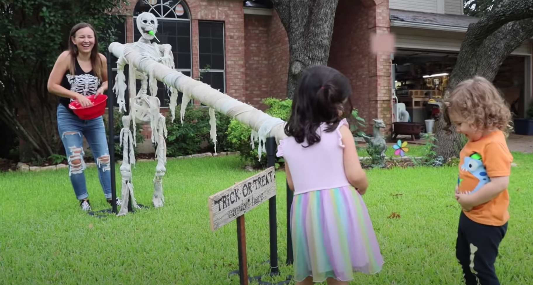halloween-candy-slide-1599936274