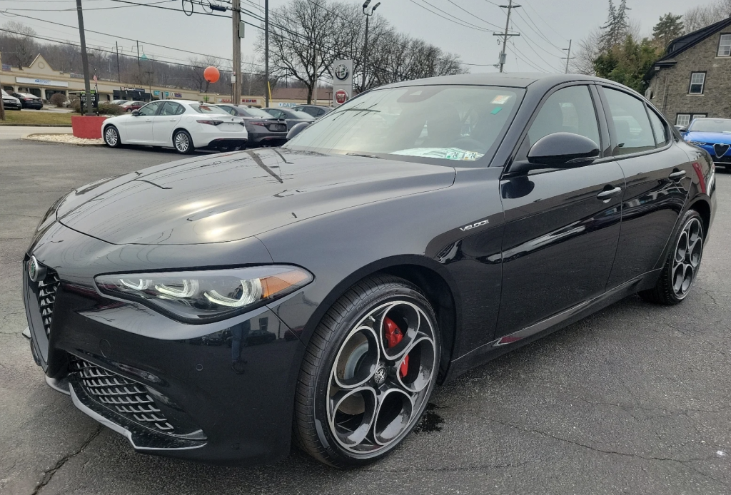are alfa romeo cars fast