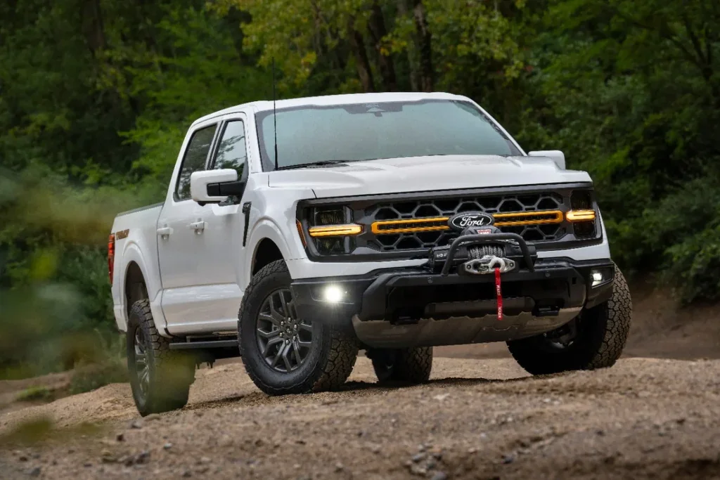 Ford F-150 Tremor Driving Through Dirt
