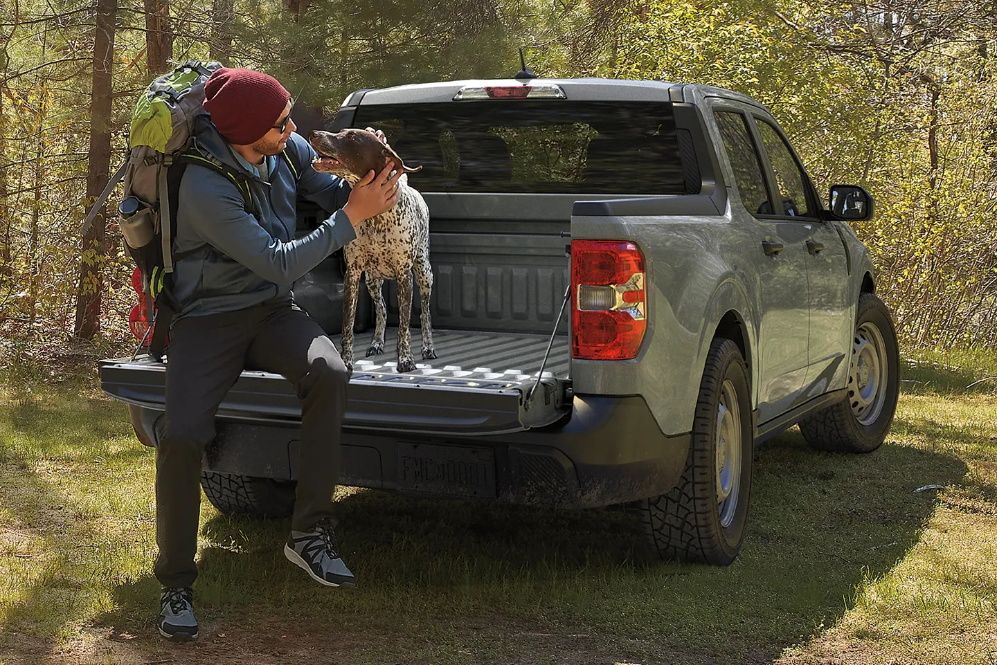 C10878522_MAVR_XL_BedCap_HikerDog_Woods_mn