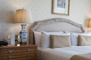 An image from the inside of a nice hotel room.