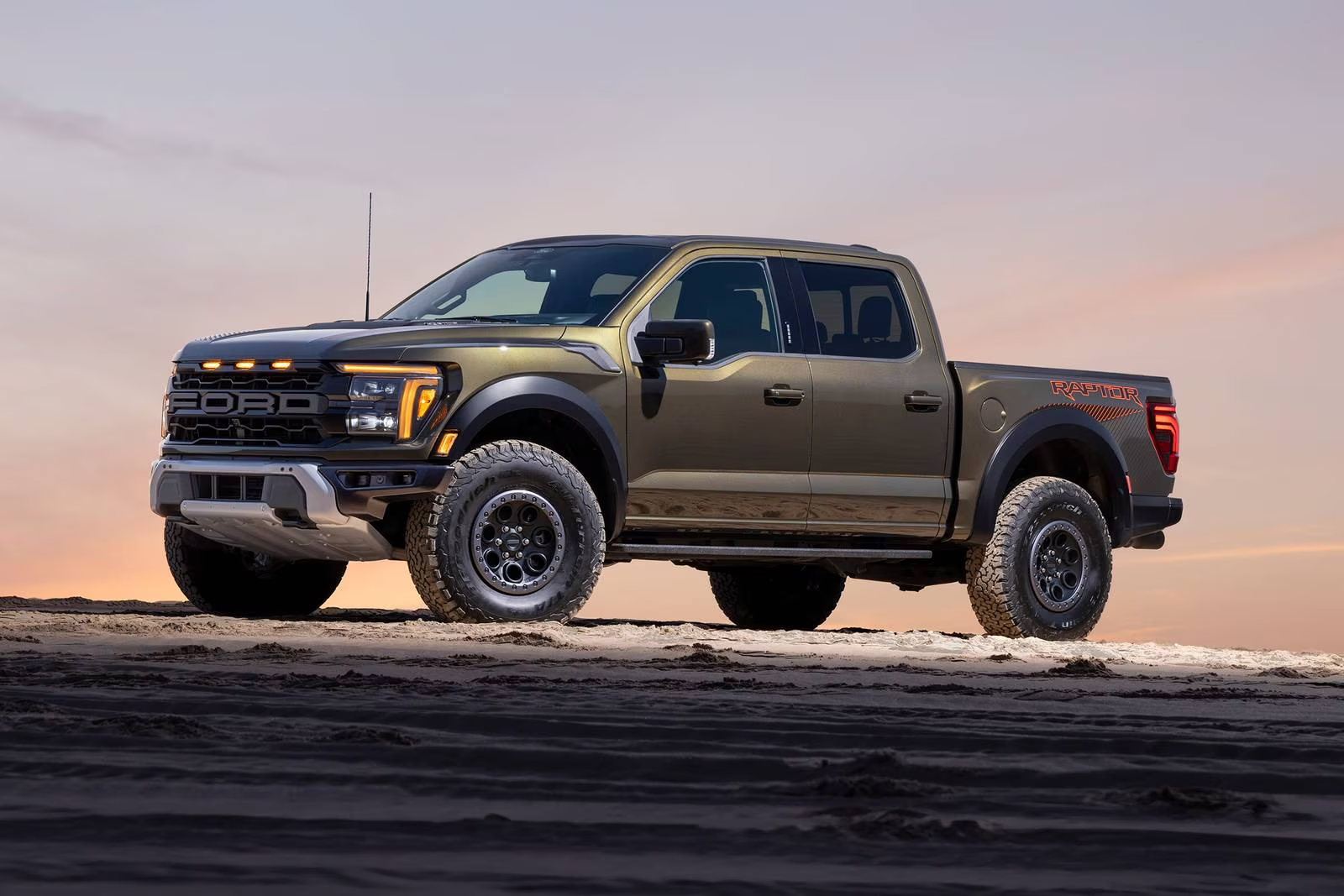 2026 Ford F-150 Engines Compared: EcoBoost, V8 or PowerBoost?