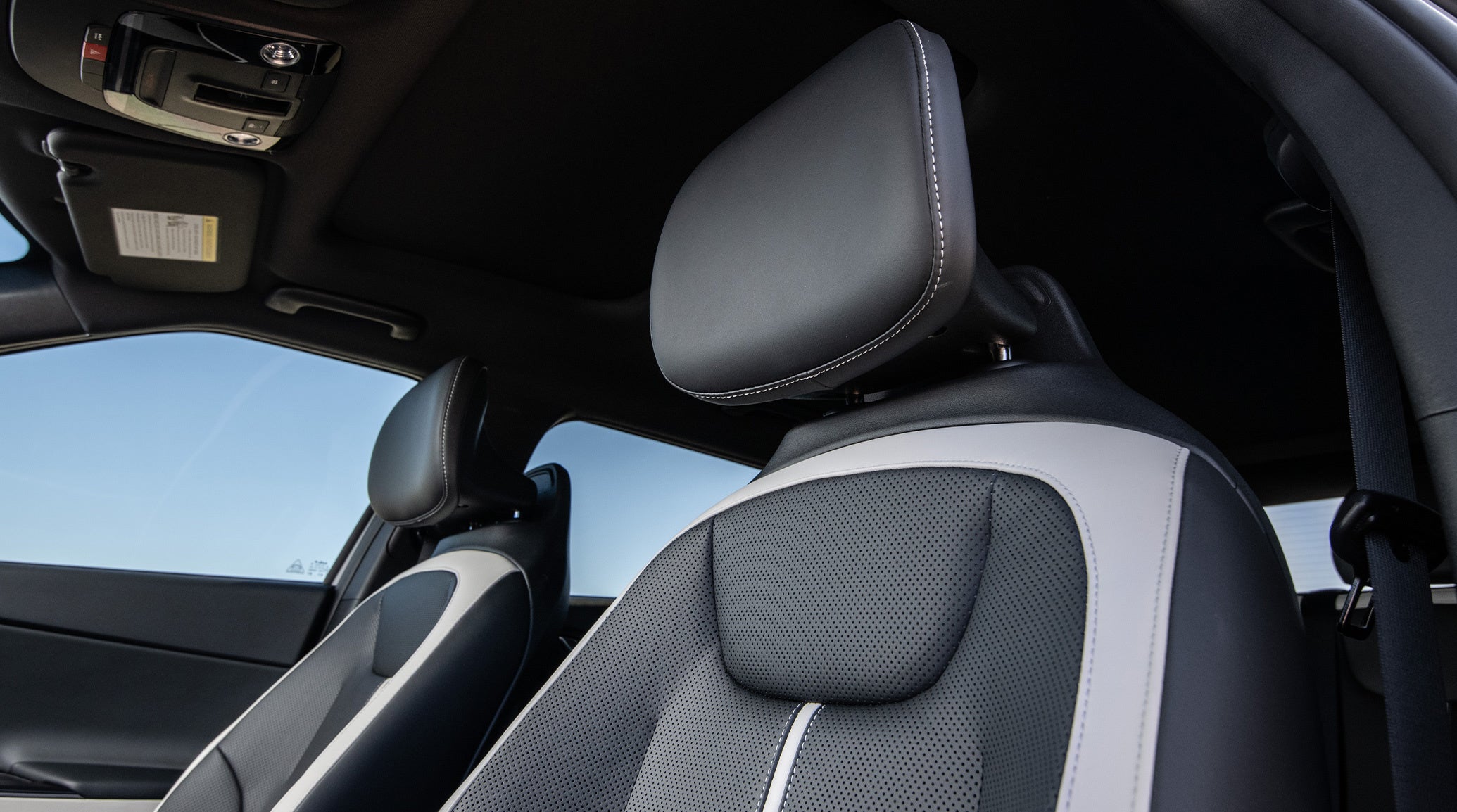 2025 Kia EV6 Interior