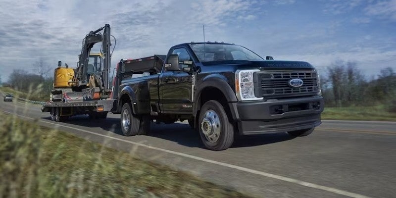 Emphasizing the Super Duty’s heavy-duty towing, payload, and durability