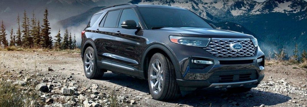 2020 Ford Explorer exterior front fascia and passenger side