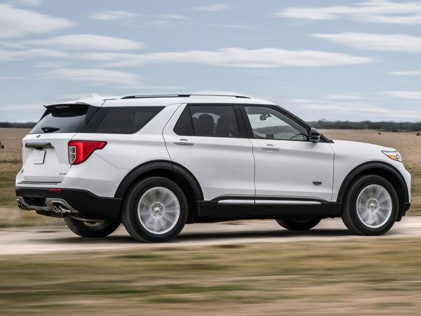 2022 Ford Explorer Review, Pricing, and Specs