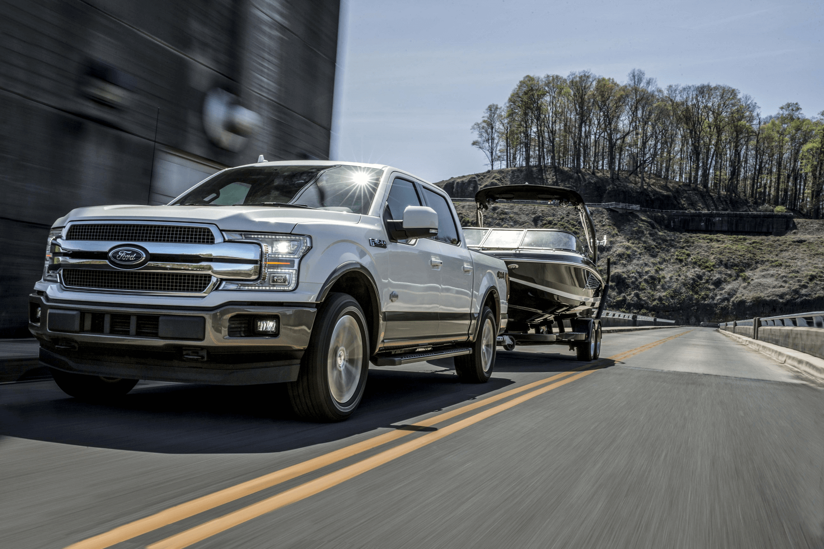 2019 Ford F-150 Silver Towing Boat Sunset Ford of Sumner