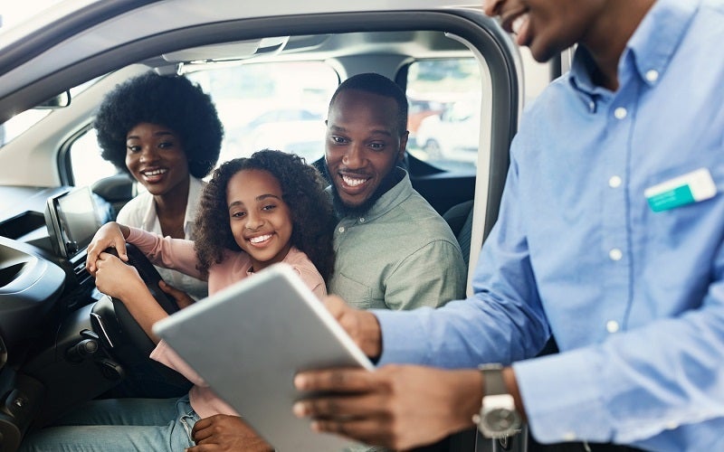 Dodge Durango driving through Landenberg, PA