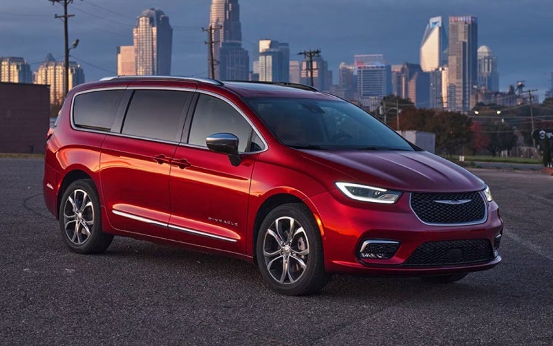 2026 Chrysler Pacifica Limited for Glen Mills, PA families - the smart balance of comfort, safety, and everyday utility
