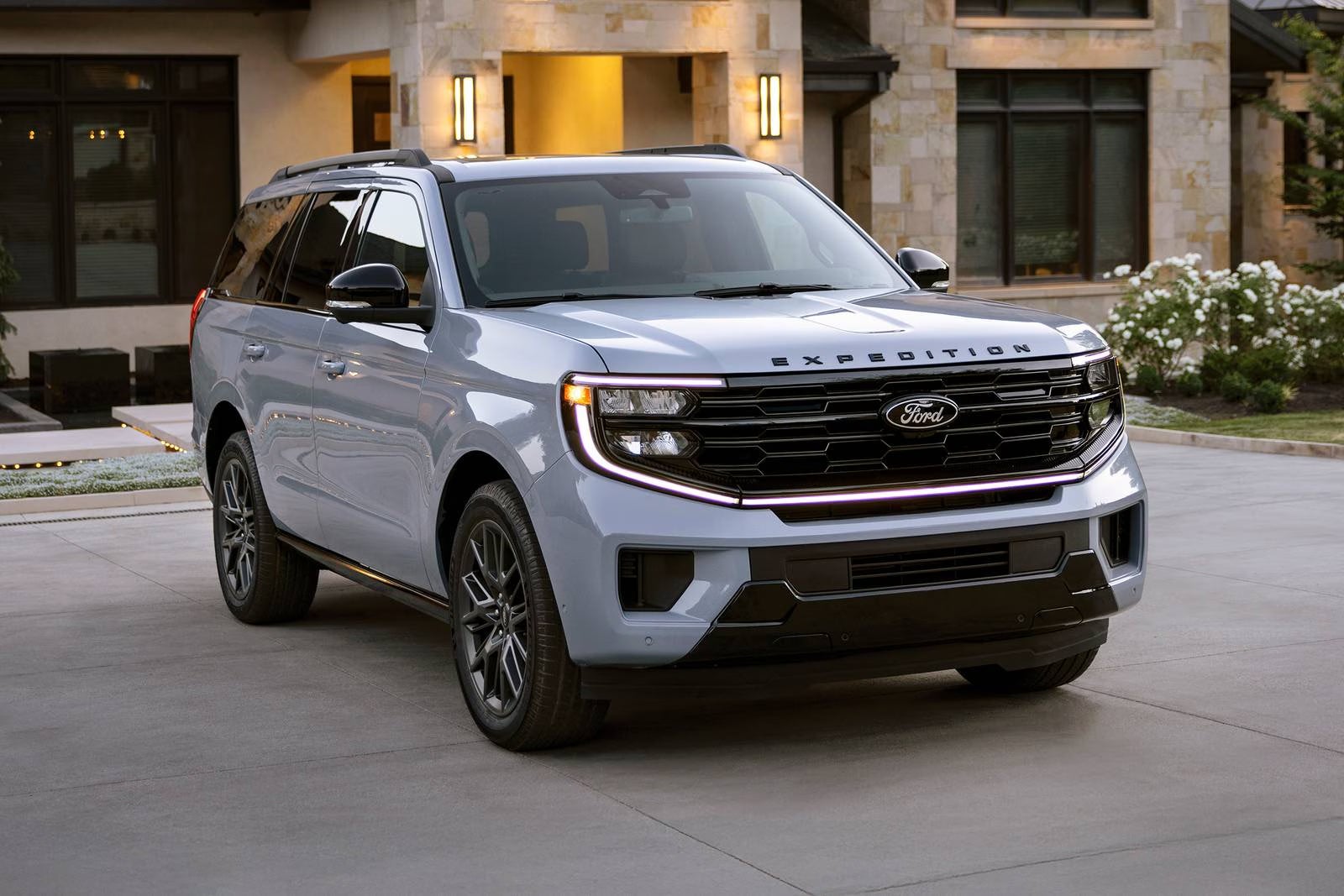 Why More Posey County Families Are Choosing the 2026 Ford Expedition