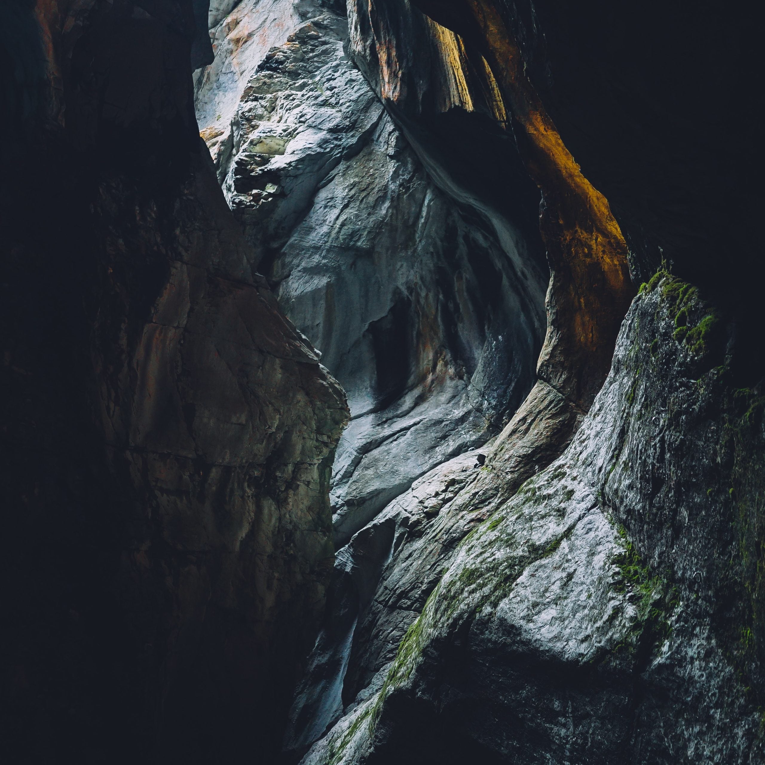 Cave features