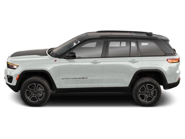 The 2022 Jeep Grand Cherokee Trailhawk V-6 is out and this SUV tears it up with a stylish look and the power of a truck