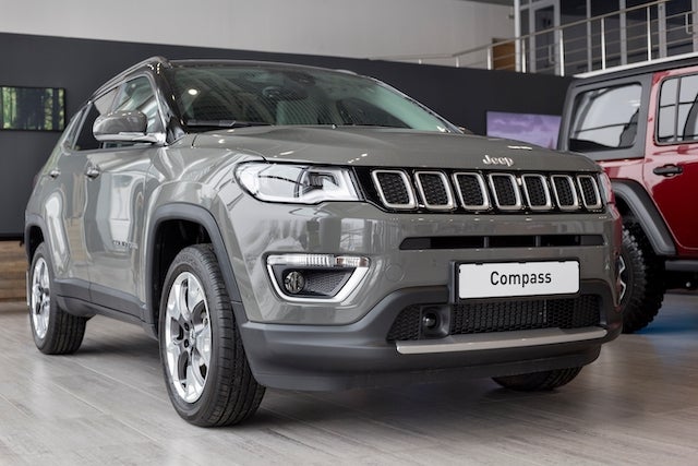 The compact SUV, 2022 Jeep Compass offer a new and improved off-roading experience with new trim and other upgraded features.