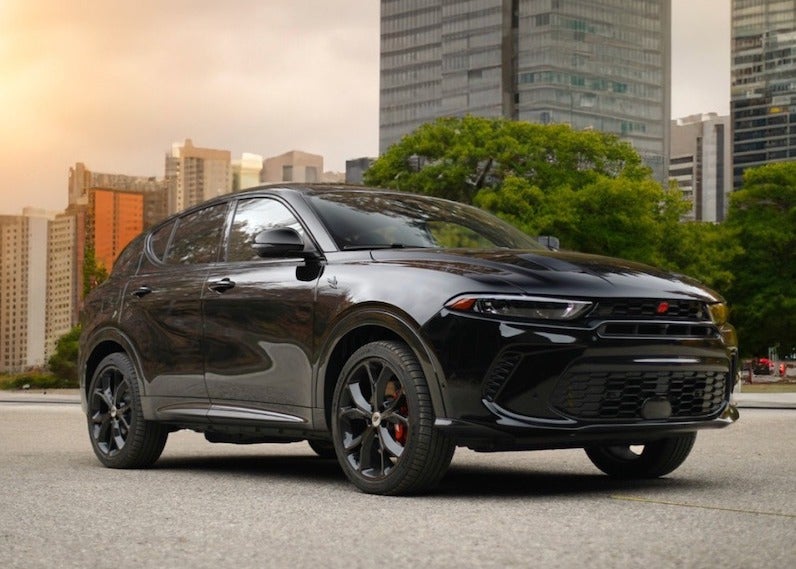 The Hornet provides a superior driving experience, with ample space for the driver as well as a 10.25-inch instrument cluster.