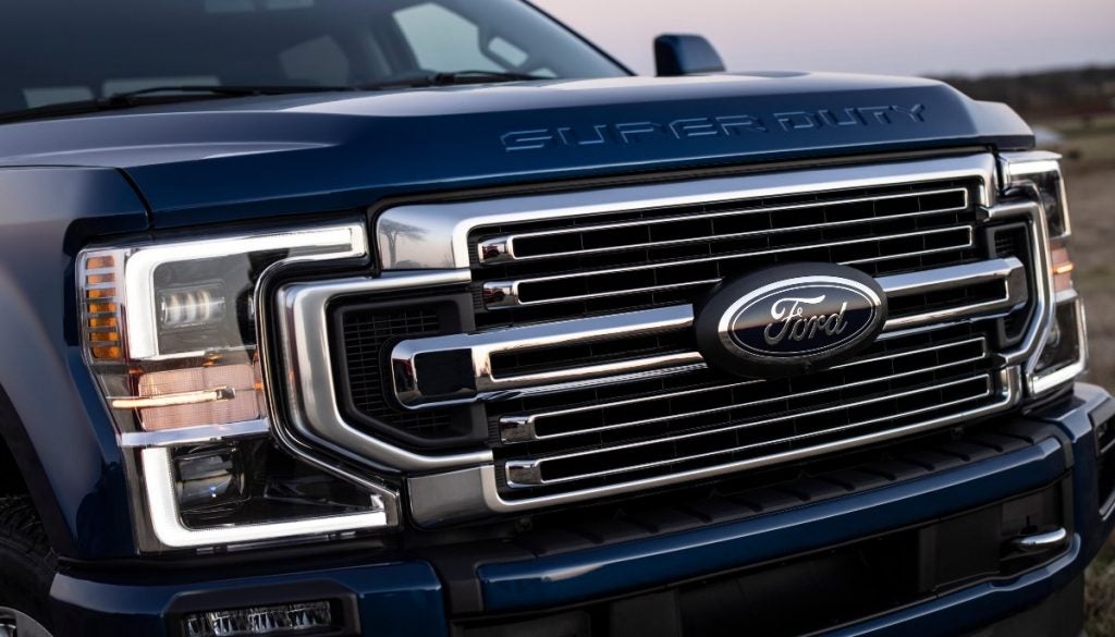 grille-of-a-blue-2022-Ford-Super-Duty_o-1024x585