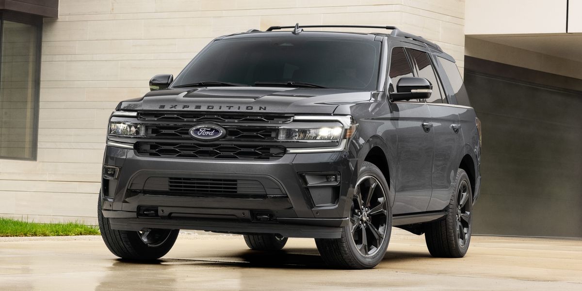 2022-ford-expedition-stealth-performance-package-106-1632151771