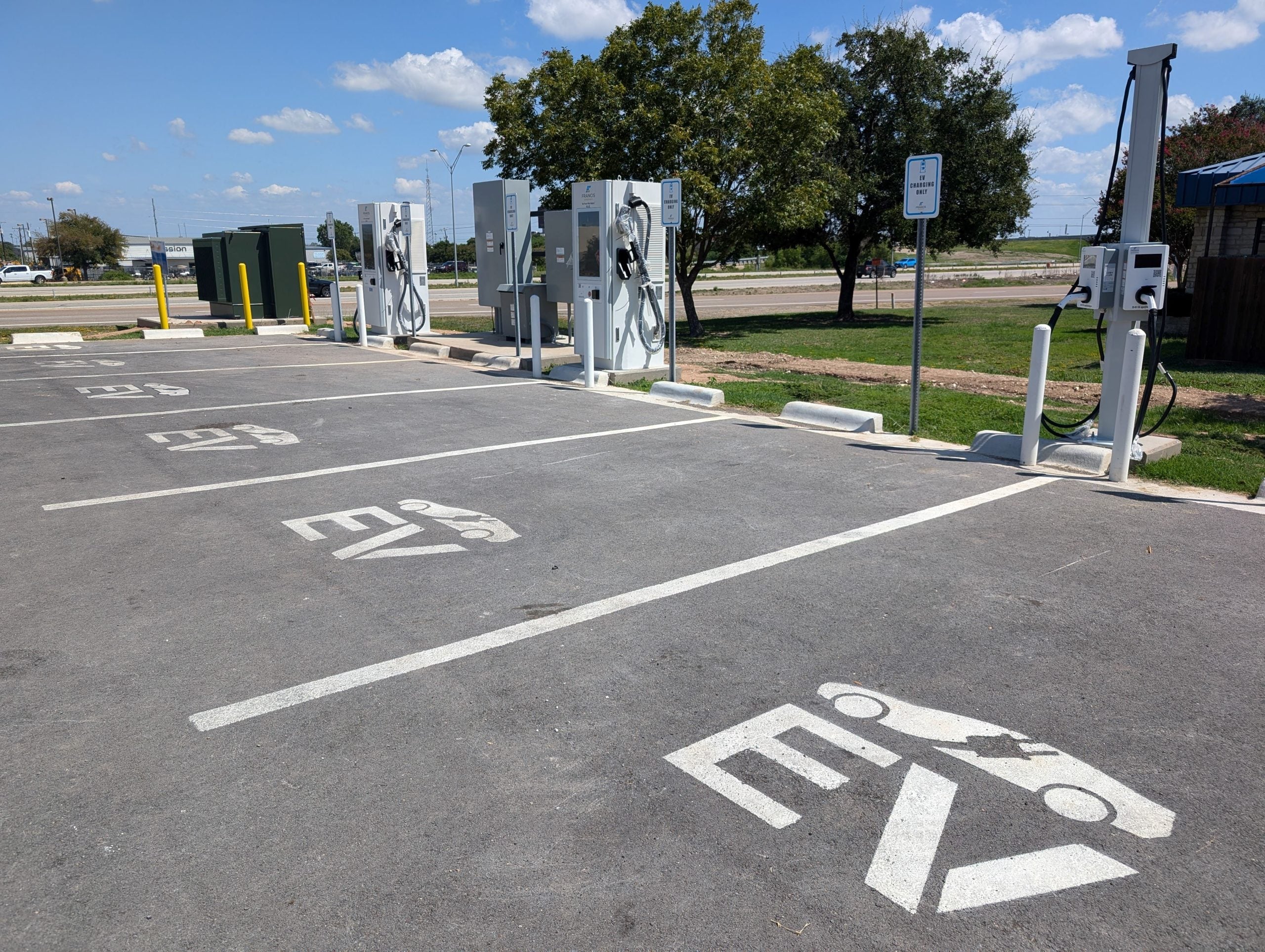 BK_Ford_EV_Chargers