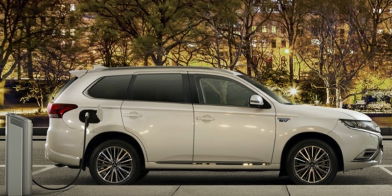 2021 Mitsubishi Outlander PHEV technology